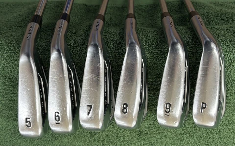 Callaway APEX Pro '24 Forged Irons (5-PW) w/DG Mid 115 S300 Shafts ~VERY GOOD! - Image 2 of 4