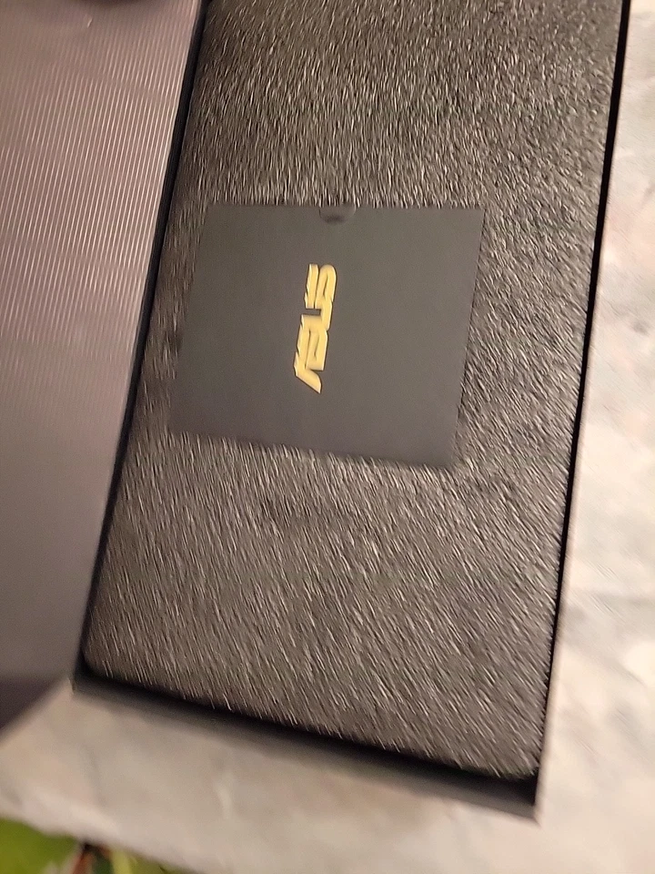 Asus GeForce Gtx 680 Direct Cu II Top 2 Gb Graphics Card - Image 4 of 4