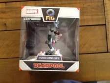 Marvel 3.5 Inch Q-Fig Mini Figure | X-Force Deadpool Unicorn Selfie