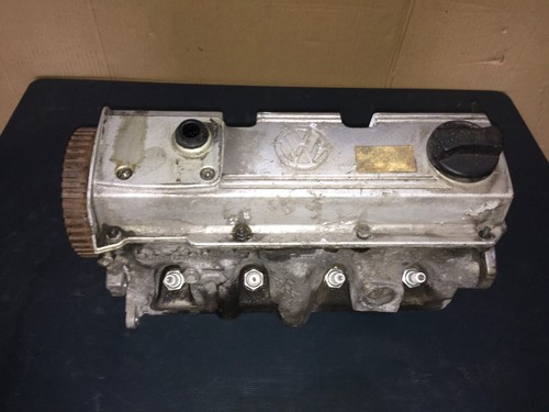 17166 Zylinderkopf VW Passat (3A2, 35I) 048103373H 2,0 85Kw