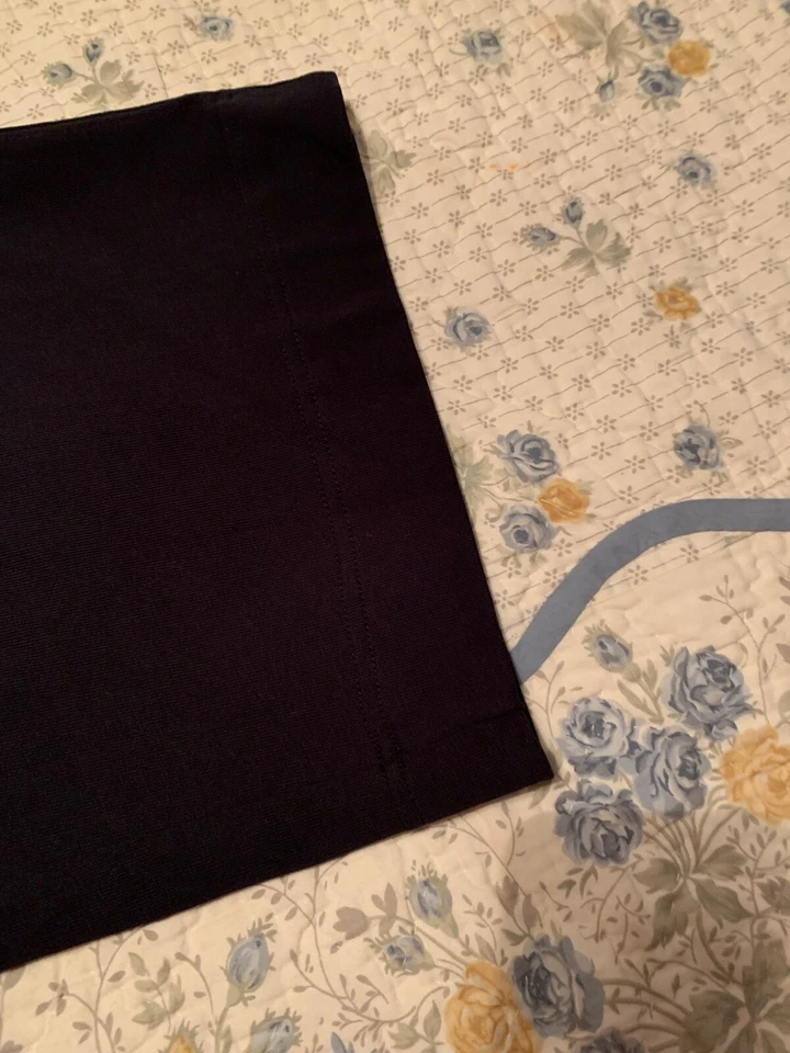 Nike Mujer Capri - Talla XL - Ajuste Suelto - Nuevo con Etiquetas Foto 4 de 4