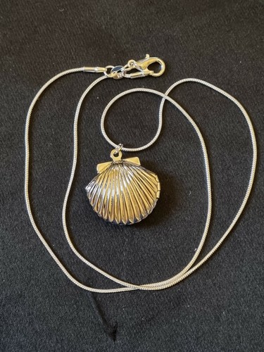 925 STERLING SILVER FILLED 20" NECKLACE & SILVER SHELL LOCKET & FREE GIFTBOX. - Picture 5 of 11