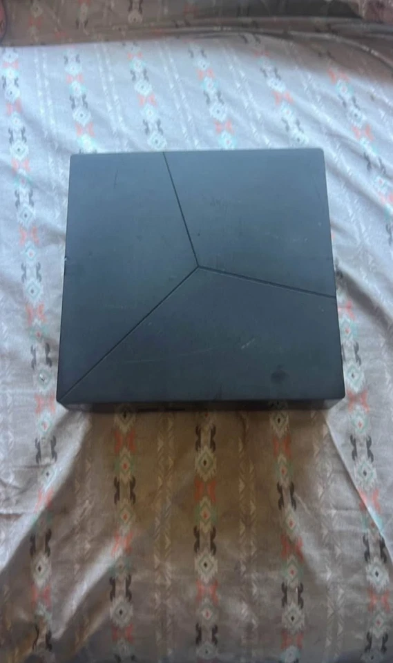 Sistema de juegos Alienware Alpha D07U i5 CPU 16 GB RAM Windows 10 con adaptador de corriente Foto 3 de 3