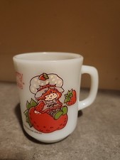VTG Strawberry Shortcake Milk Glass Mug American Greeting 1980 Anchor Hocking