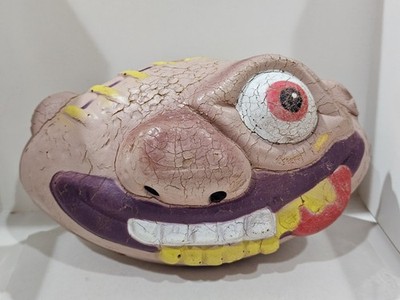 KO Mad Balls Weird Ball Punt 'n Grunt 1986 9'' Football Vintage