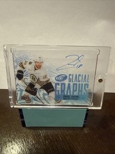 24-25 UD ICE Hockey Glacial Graphs Auto Paved Zacha GG-16