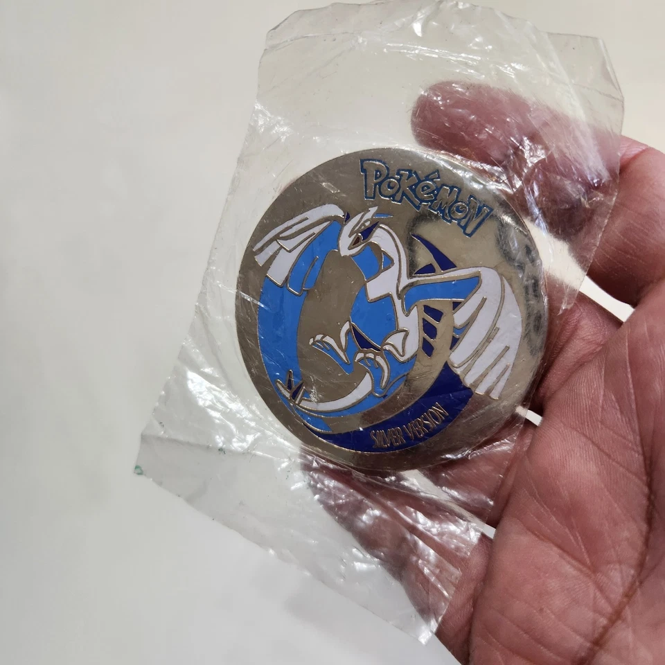 Moneda de Oro y Plata Pokémon 1999 E3 (Ho-Oh y Lugia) Nintendo nueva y sellada Foto 4 de 4