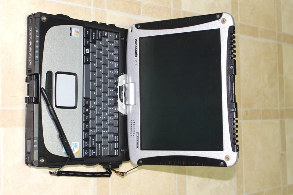 CF-19 MK3  TOUCHSCREEN WIND 7PRO 32 BIT GPS, OFFICE , 2GB , 128 SSD - Image 2 of 4