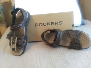 dockers sandals