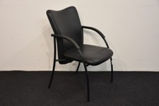 Viasit  Besucherstuhl, Kunstleder schwarz, 4 Fuß,  gebraucht