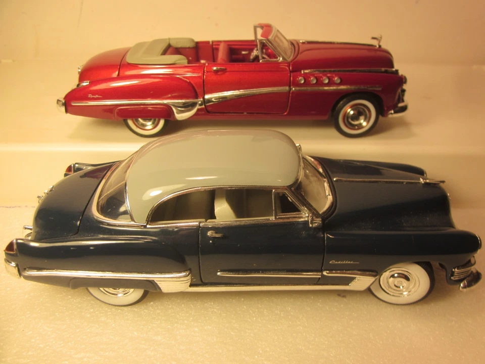 SIGNATURE DIECAST 1/32, LOT/2 CLASSIC'S ,'49 BUICK RDMSTER CONV., CADILLAC COUPE - Image 3 of 4