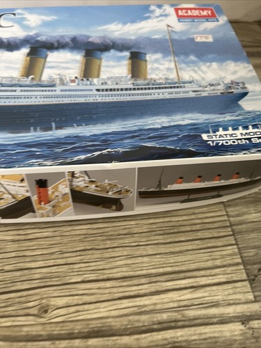 R.M.S. Titanic Static Model 1/700th Scale (603550144028) Academy Hobby Kits NOB - Picture 6 of 6