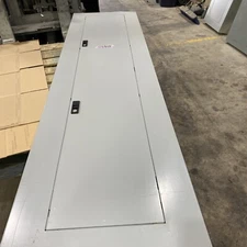 GE 600A MLO 120/208/240V 3Ph 4W 42 Circuit NEMA1 Panel Takes THQB Breakers-CS925