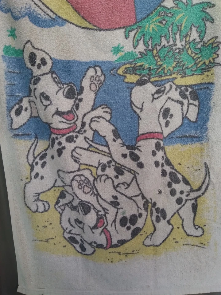 Disney's 101 Dalmatians Beach Towel - Image 2 of 4
