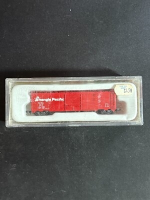 N Con-Cor 1452-Z Box Car Triangle Pacific TPPX 5510 - ME1034