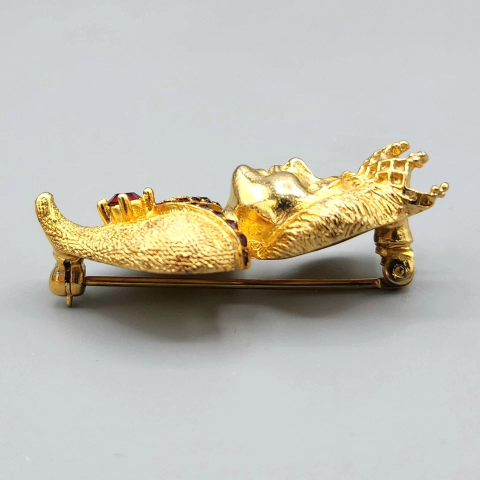 Broche Vintage Sin Firmar Florenza Reina de Corazones Figura Cristal Rojo Tono Dorado Foto 4 de 4