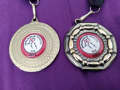 Brighton Brooks 10K 2009 and 2010 Run Race Medal Medaille Finisher