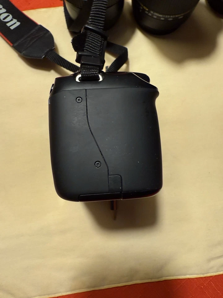 Cámara Canon EOS Rebel T3 Foto 4 de 4