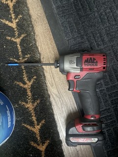"Destornillador de impacto Mac Tools MCF801 12V MAX sin escobillas 1/4"" con batería de iones de litio de 12 V🔥🔥"