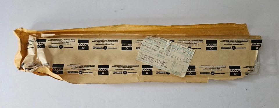 Lente luz de giro delantera izquierda Chrysler LeBaron 1977-1978 3881651. Foto 2 de 3