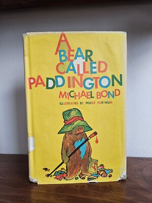 1960 A BEAR CALLED PADDINGTON by Michael Bond & Peggy Fortnum HC/DJ Ex Library 