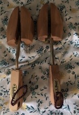 LL BEAN Cedar Wood Wooden Shoe Tree Pair Insert Stretcher Keeper - Size: Large
