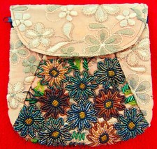 BEAUTIFUL VINTAGE FLORAL BEADED  GOLD THREAD BROCADE CLUTCH PURSE