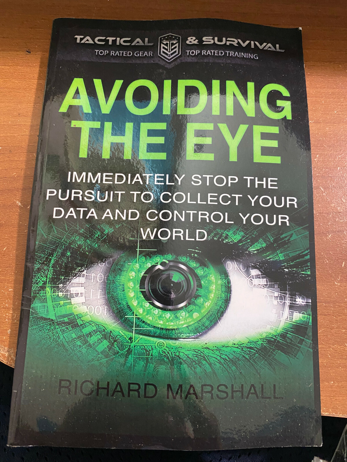 Avoiding the Eye Immediately Stop the Pursuit to collect data.. Richard ...