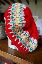 HAND KNITTED LADY'S  LOVELY  ON TREND  FAIRISLE BERET HAT  IN D.K