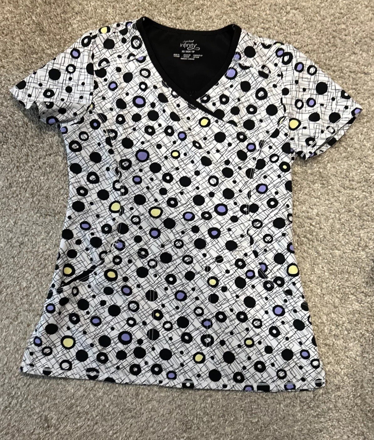 Cherokee Infinity Womens Scrub Top Sz XS RN93643 White Geometric Print