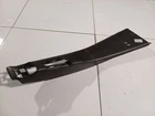 Seatbelt trim