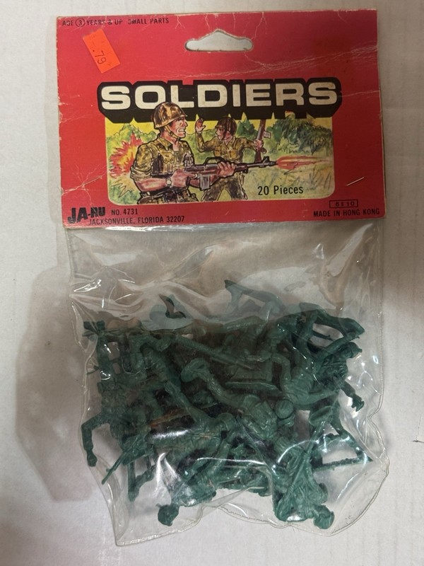 Army Commando 25 Pieces Soldiers Plastic Toy Soldiers By Ja-Ru NEW