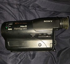 Sony Handycam CCD-TR72 Video8 Handheld Camcorder SD 12x Zoom Built-In Mic Black
