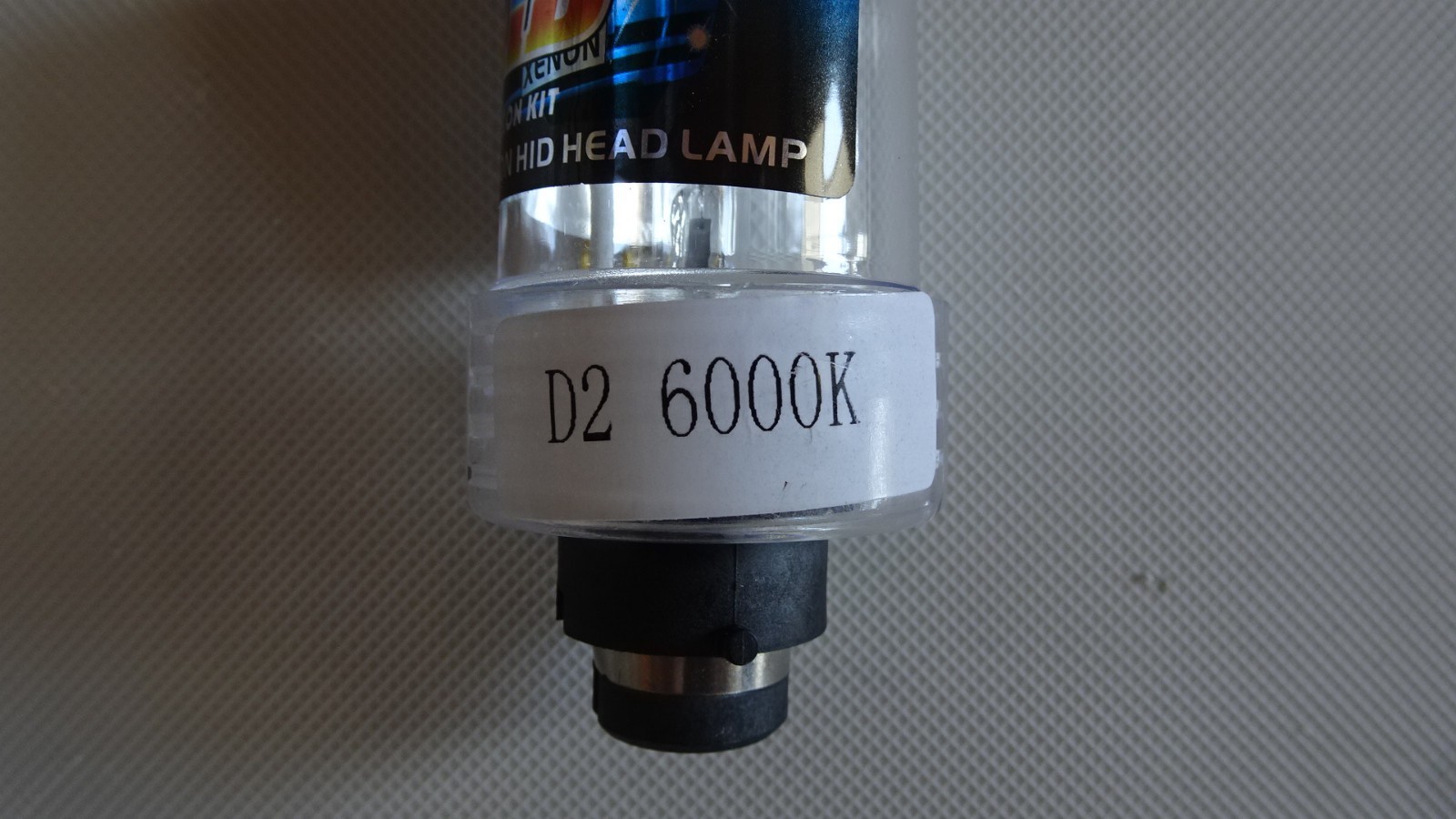 PORSCHE 911 MERCEDES FERRARI BMW ASTON  AUTOMOTIVE XENON HEADLIGHT D2 6000K BULB