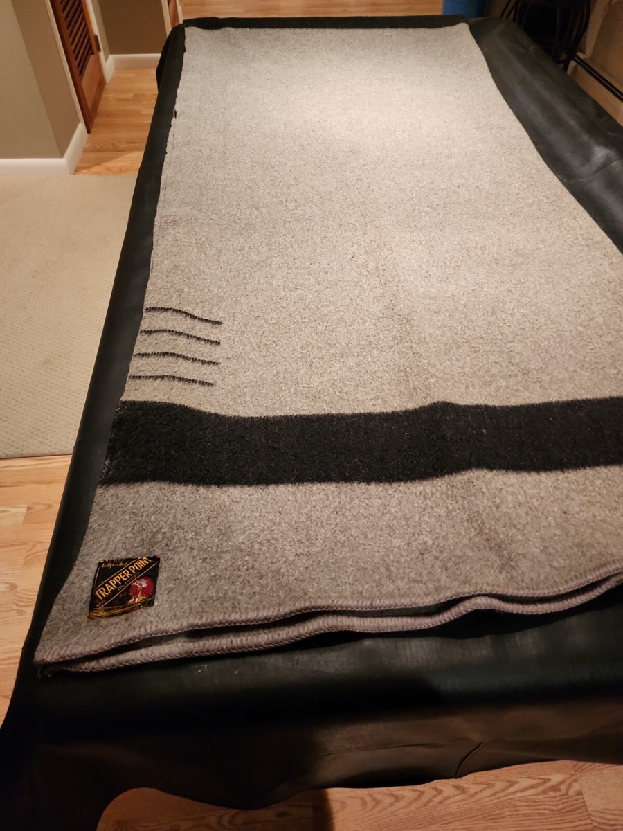 1950's Vintage Trapper Point 4 Point Gray 100% Wool Mothproof