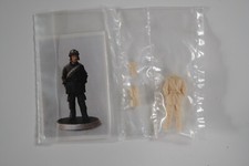 Italian WW2 tank crewman resin 1/35 model