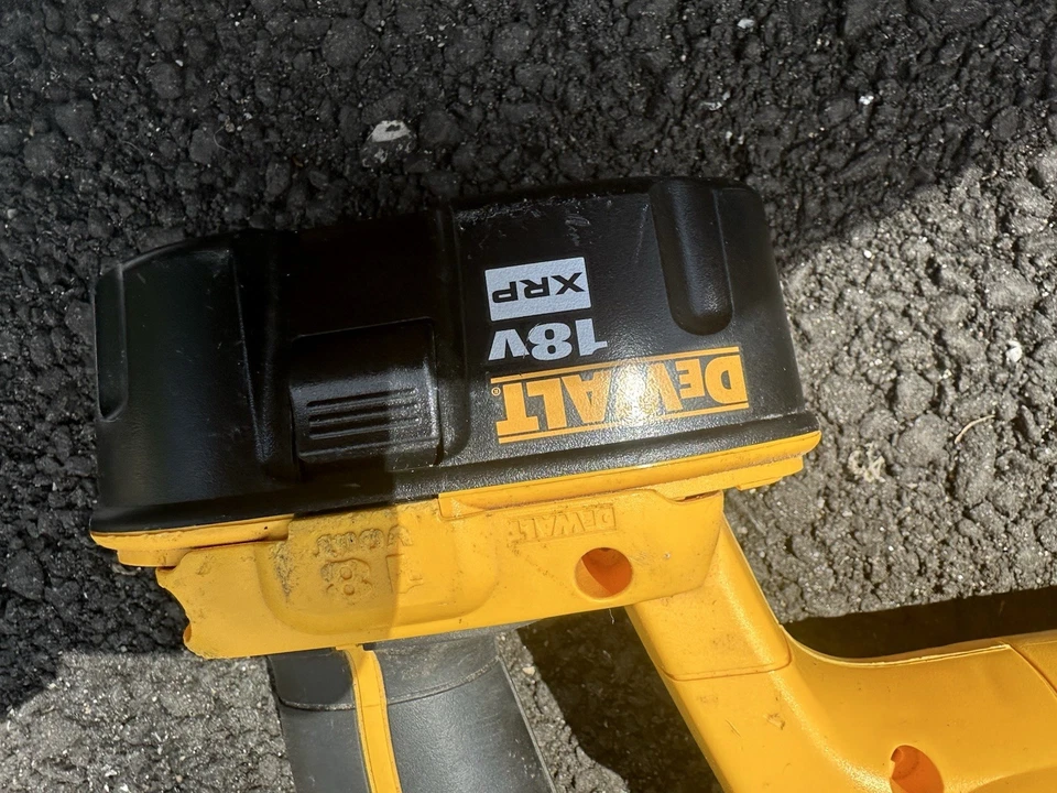 dewalt 18 volt reciprocating saw dc385 - Image 2 of 4
