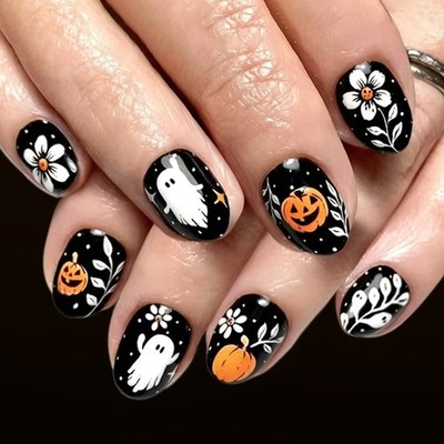 24Piece Short Oval Press On Set for Halloween Photo Styling