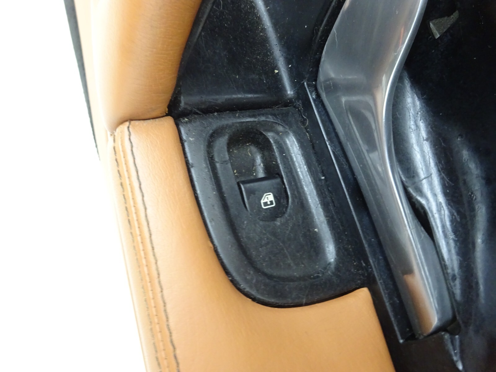 2003-2008 Maserati Quattroporte M139 Front Right Door Panel Brown OEM DE2209133