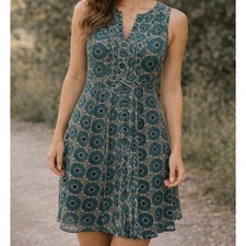 Halogen Sleeveless Geometric Pleated Lined Dress Size 12 Classic Timeless Career