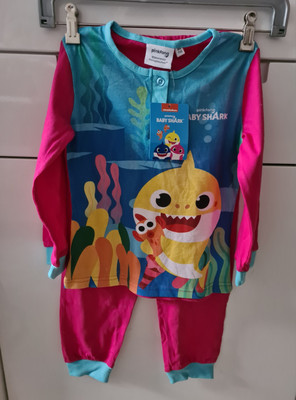 Schlafanzug ''Baby Shark'' Größe 116 Neu