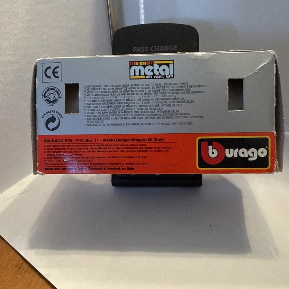 Caja Bburago Ferrari F40 Evoluzione 4168 muestra signos de desgaste coche excelente Foto 3 de 3
