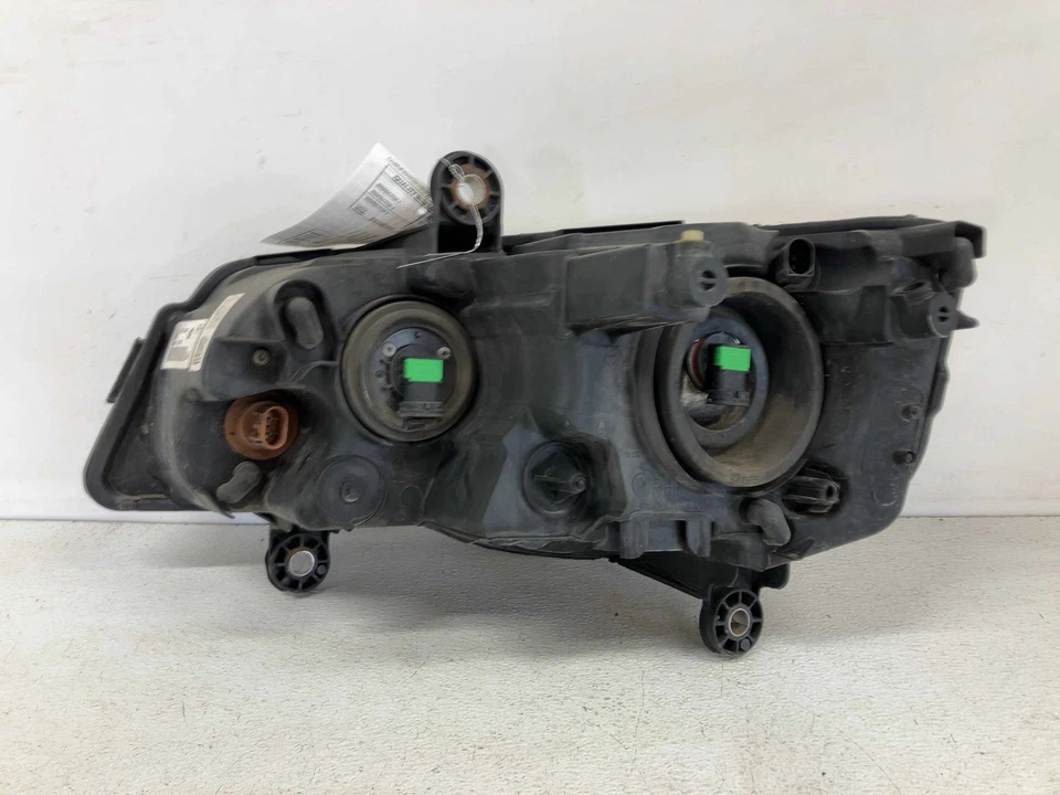 16 DODGE CARAVAN Headlamp Assembly Right Passenger - Image 3 of 4