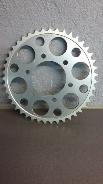 Couronne alu ESJOT 29018-43 couronne de transmission moto KAWASAKI