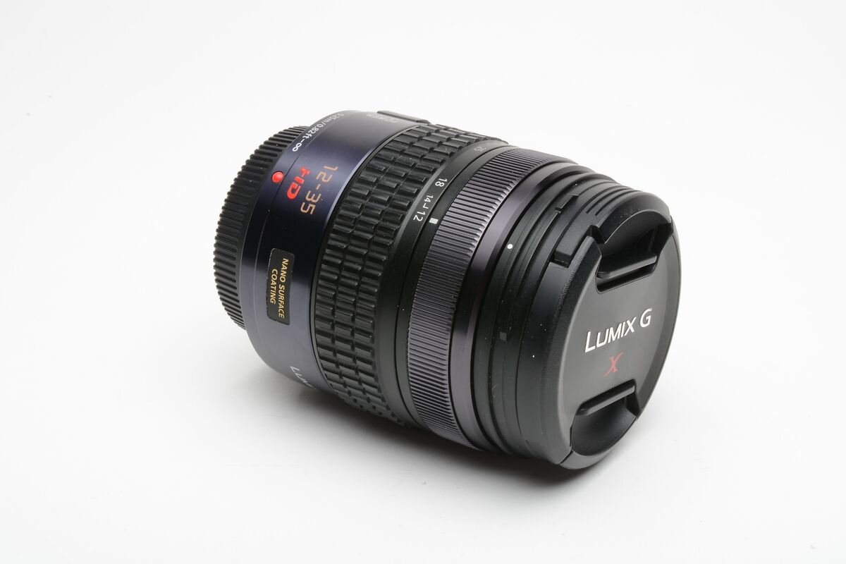 Panasonic Lumix G X Vario 12-35mm F2.8 Aspherical H-HS12035 Panasonic Lumix G X Vario 12-35mm F2.8 Aspherical H-HS12035