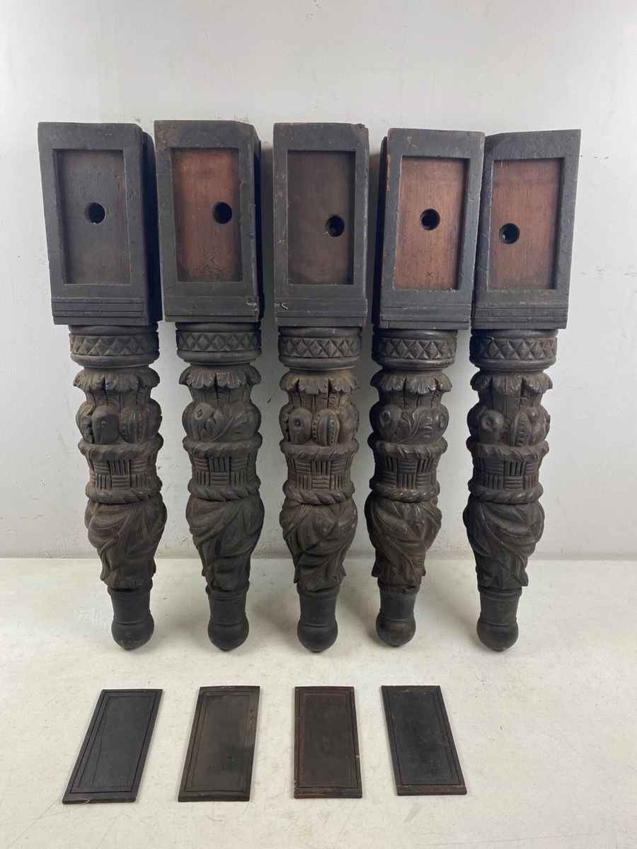 Antique Victorian 19th Century Carved Acanthus Leaf Walnut Table Legs