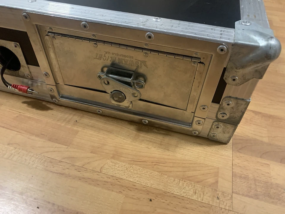 Swan Flight Case for Pioneer CDJs & DJM Mixer – Fits CDJ 350/400 & DJM 350/400 - Image 4 of 4