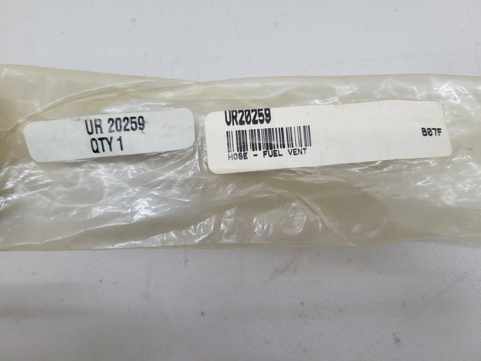 Rolls Royce & Bentley HOSE - FUEL VENT UR20259