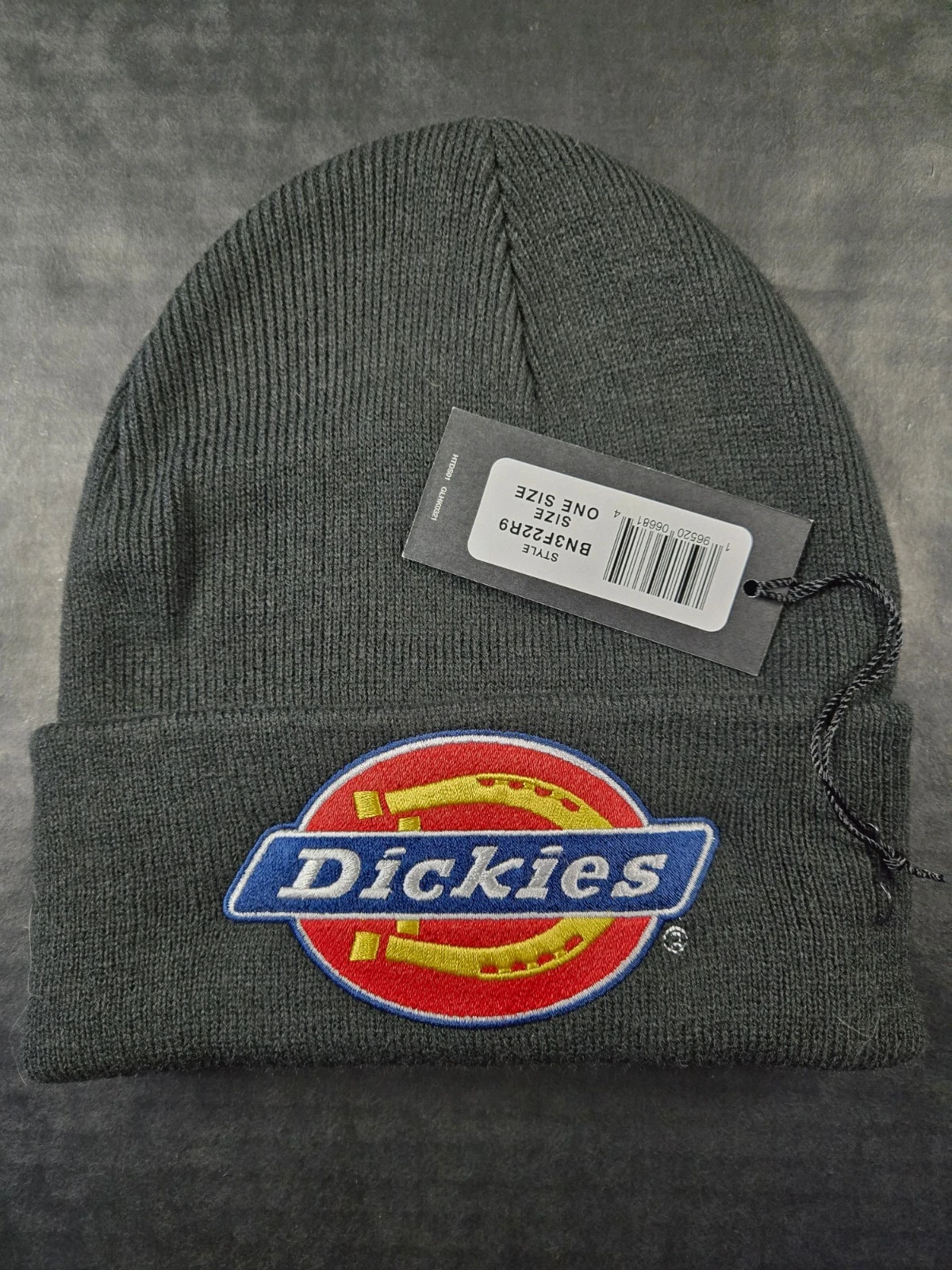 Bonnet Deadstock Supreme x Dickies, FW22, neuf dans son sac