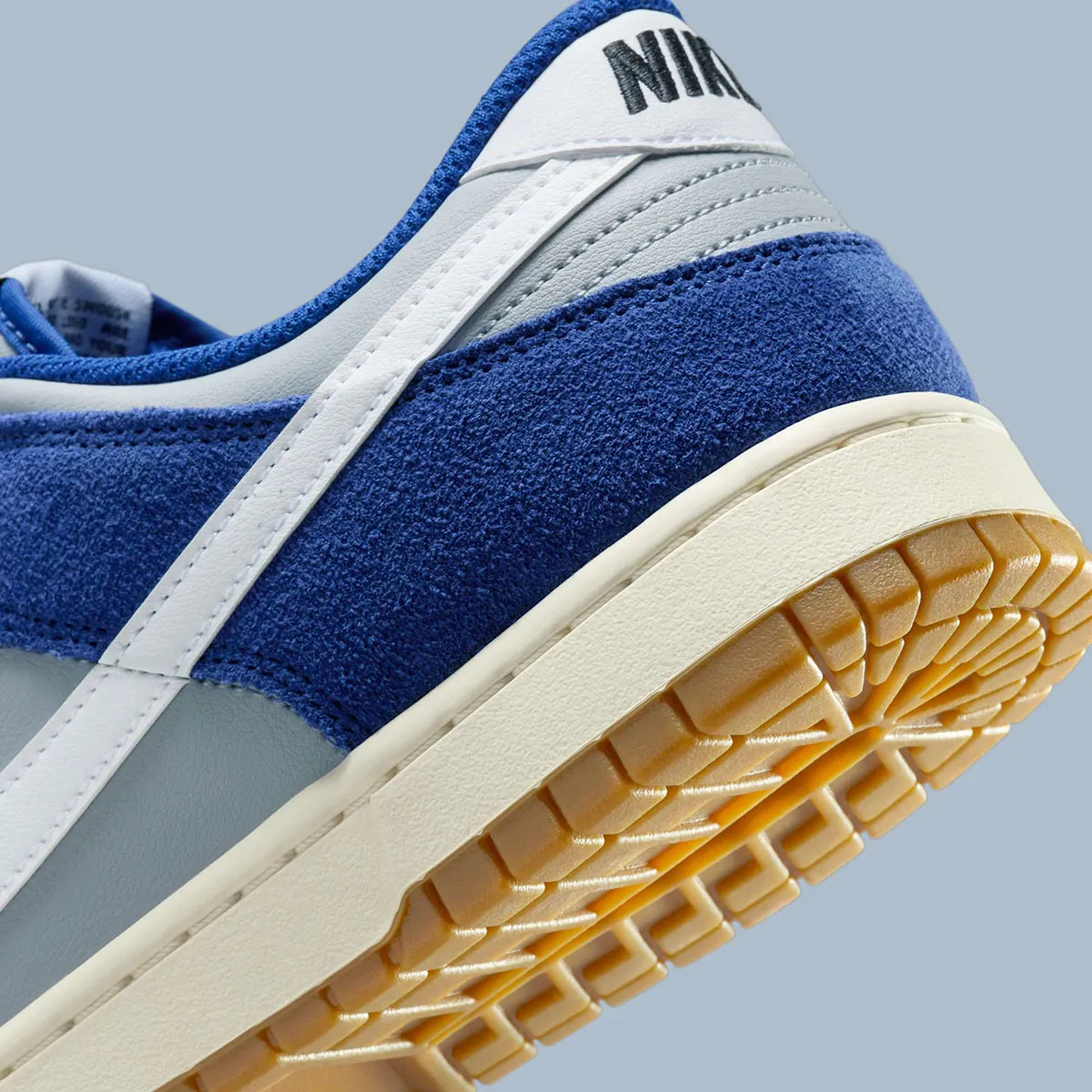 Nike Dunk Low SE Gum Pack Deep Royal Blue IB6399-003 Unisex  display picture 1
